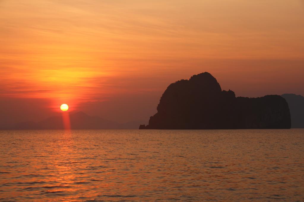 Koh Hai Fantasy Resort & Spa Koh Ngai Buitenkant foto